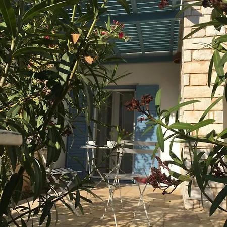 Maisonette By The Beach